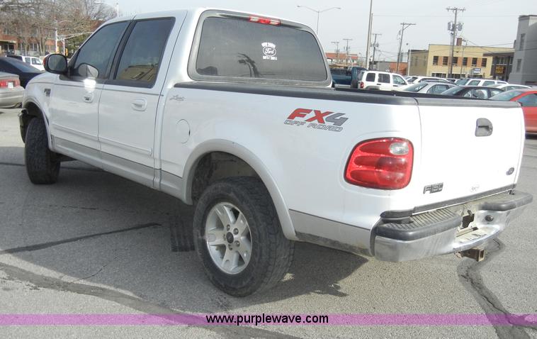 image for item A3460 2002 Ford F150 Lariat super crew pickup truck