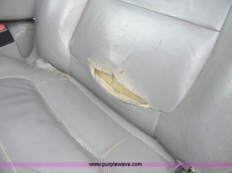 image for item A3460 2002 Ford F150 Lariat super crew pickup truck