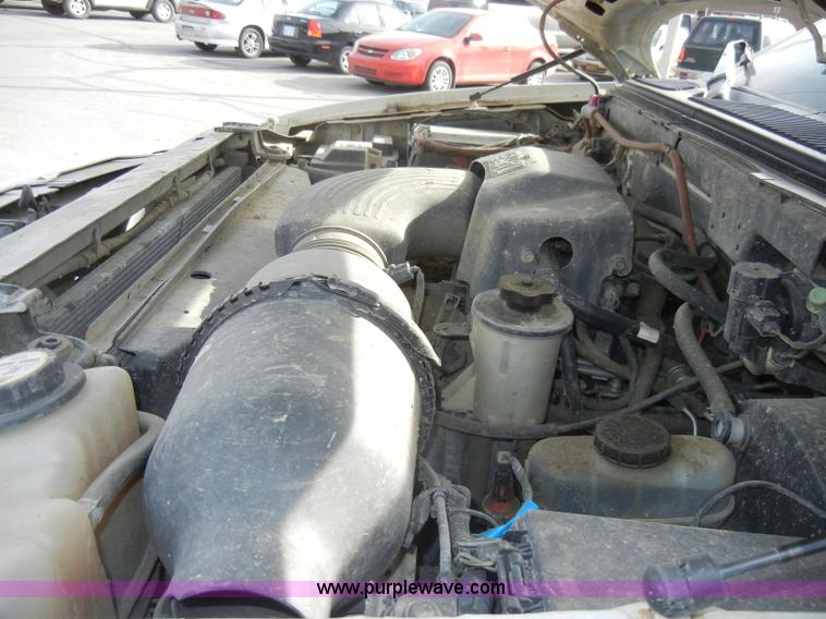 image for item A3460 2002 Ford F150 Lariat super crew pickup truck