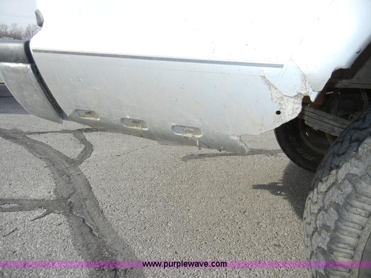 image for item A3460 2002 Ford F150 Lariat super crew pickup truck