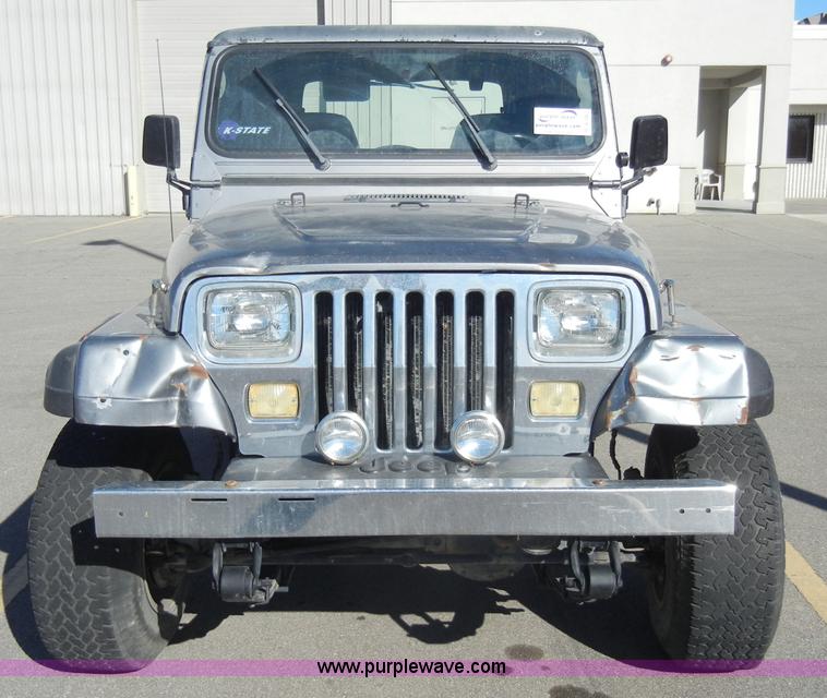 image for item A3467 1994 Jeep Wrangler SUV