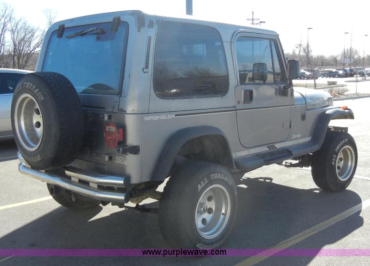 image for item A3467 1994 Jeep Wrangler SUV