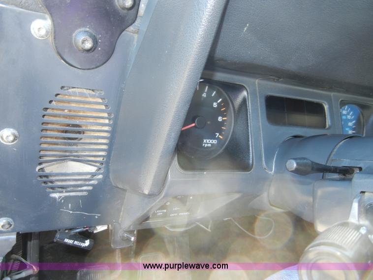 image for item A3467 1994 Jeep Wrangler SUV