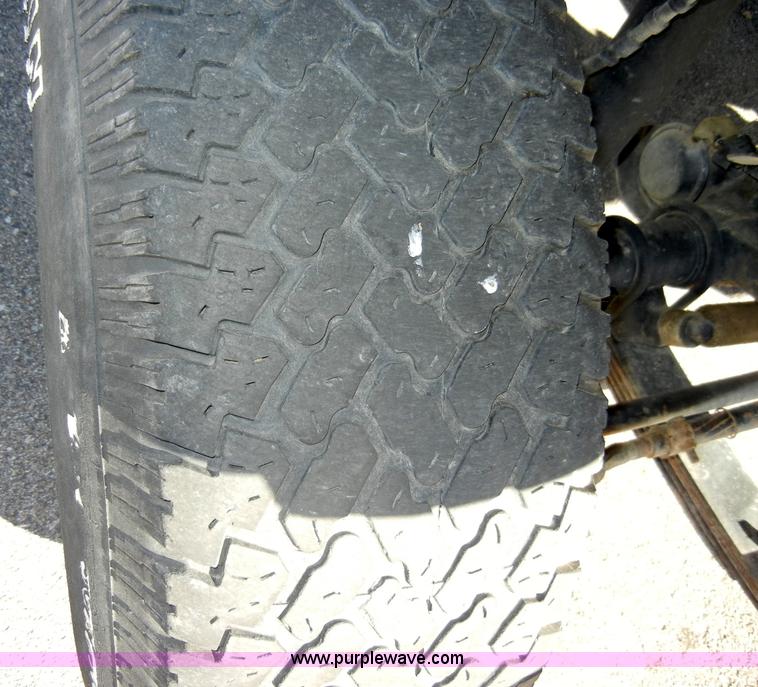 image for item A3467 1994 Jeep Wrangler SUV