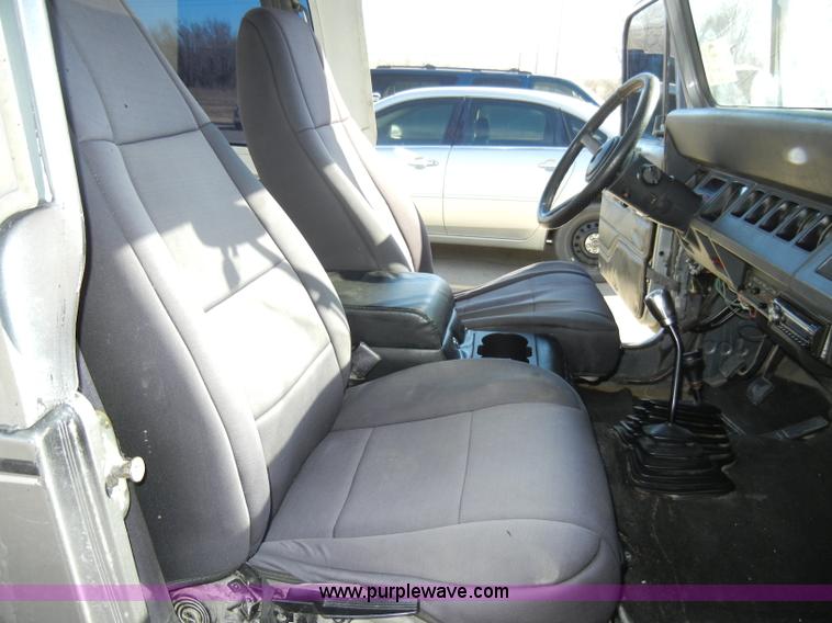 image for item A3467 1994 Jeep Wrangler SUV