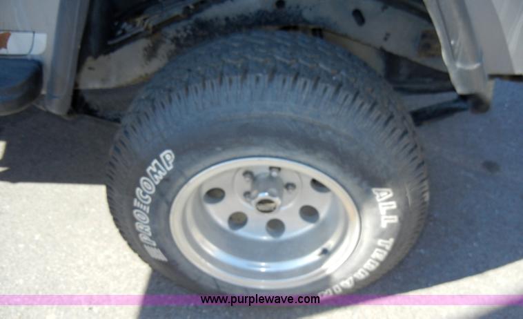 image for item A3467 1994 Jeep Wrangler SUV