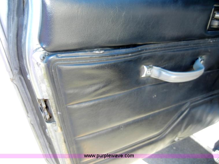 image for item A3467 1994 Jeep Wrangler SUV