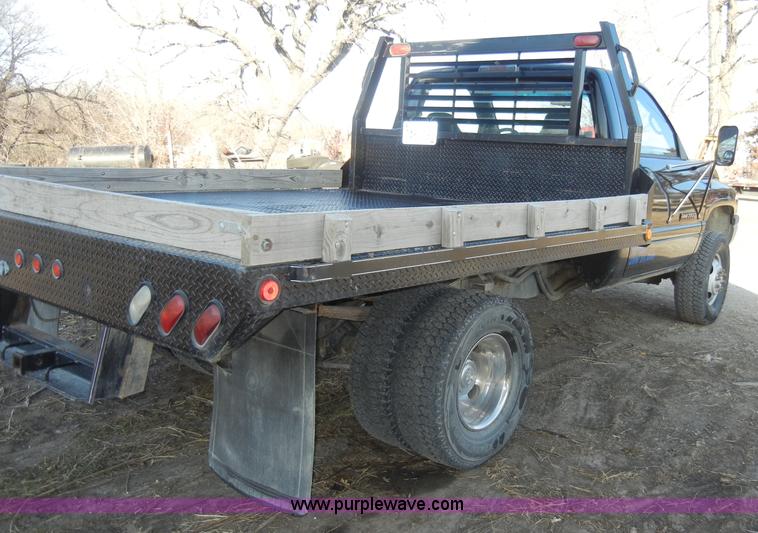 image for item A3476 1999 Dodge Ram 3500 pickup truck