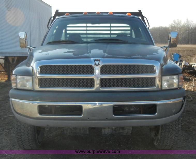 image for item A3476 1999 Dodge Ram 3500 pickup truck