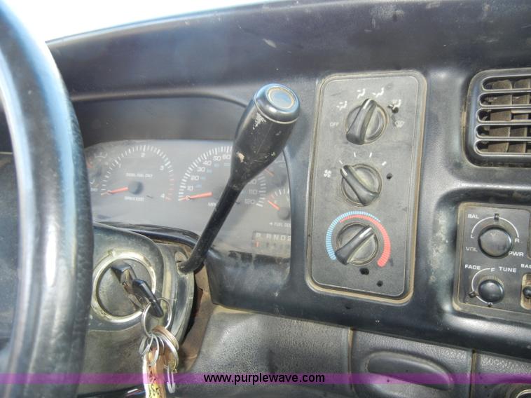 image for item A3476 1999 Dodge Ram 3500 pickup truck