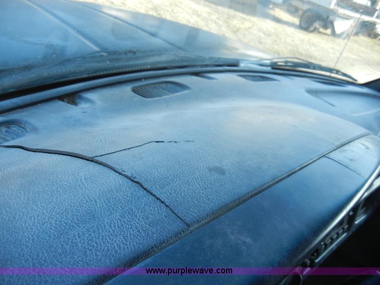 image for item A3476 1999 Dodge Ram 3500 pickup truck