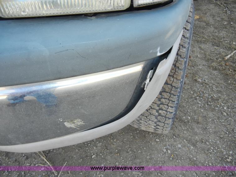 image for item A3476 1999 Dodge Ram 3500 pickup truck