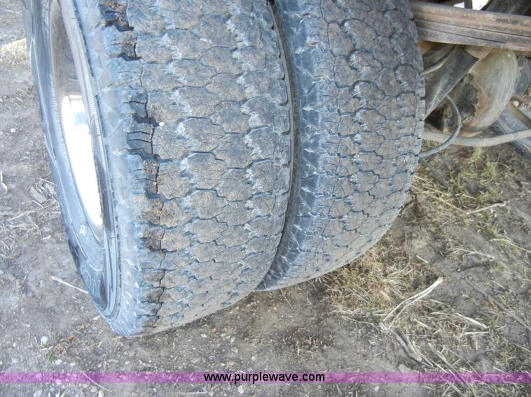 image for item A3476 1999 Dodge Ram 3500 pickup truck