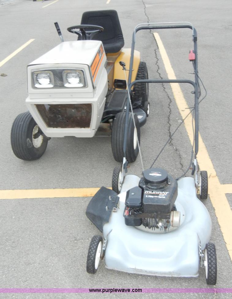 Montgomery Ward lawn mower in Manhattan, KS Item A3480 sold Purple Wave