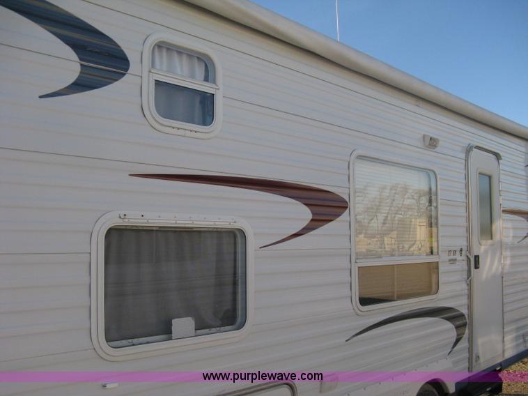 image for item A6026 2005 Jayco Jay Flight 27BH camper