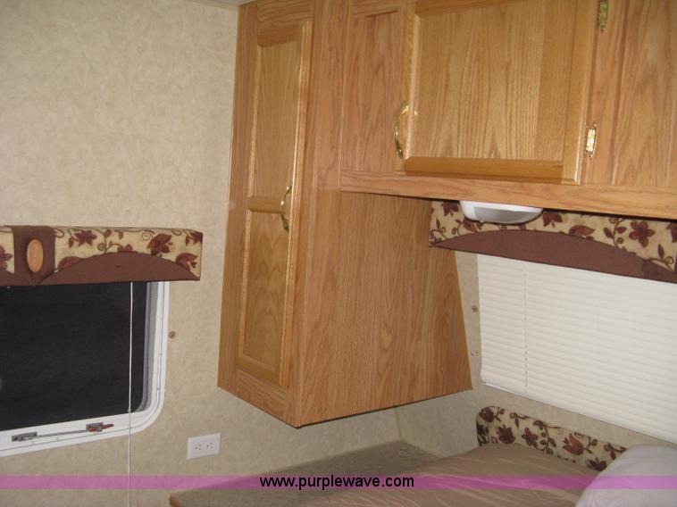 image for item A6026 2005 Jayco Jay Flight 27BH camper