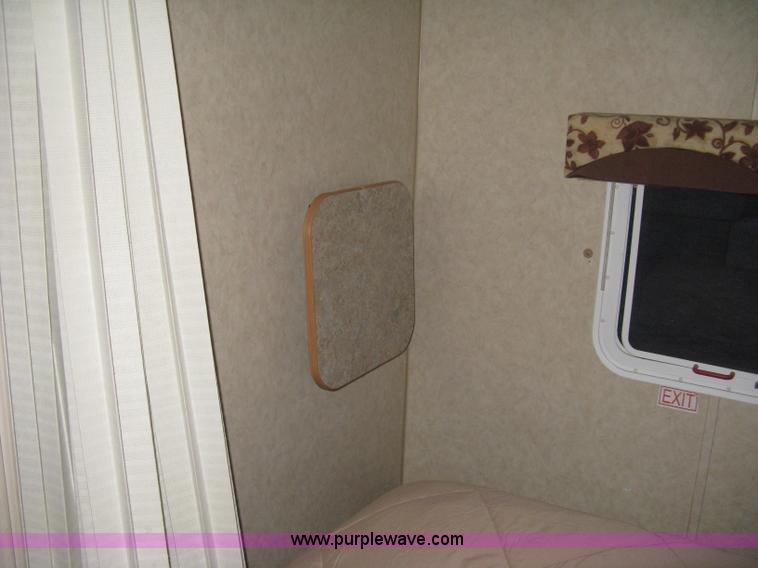 image for item A6026 2005 Jayco Jay Flight 27BH camper