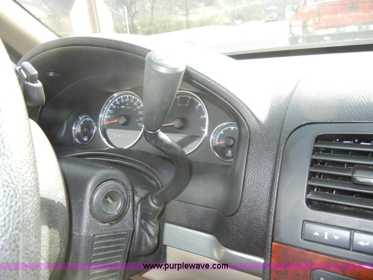 image for item A6701 2008 Chevrolet Uplander LS van