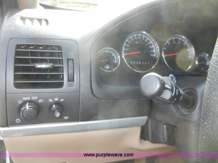 image for item A6701 2008 Chevrolet Uplander LS van
