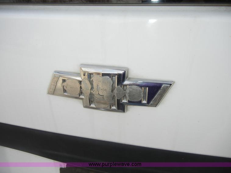 image for item A6701 2008 Chevrolet Uplander LS van