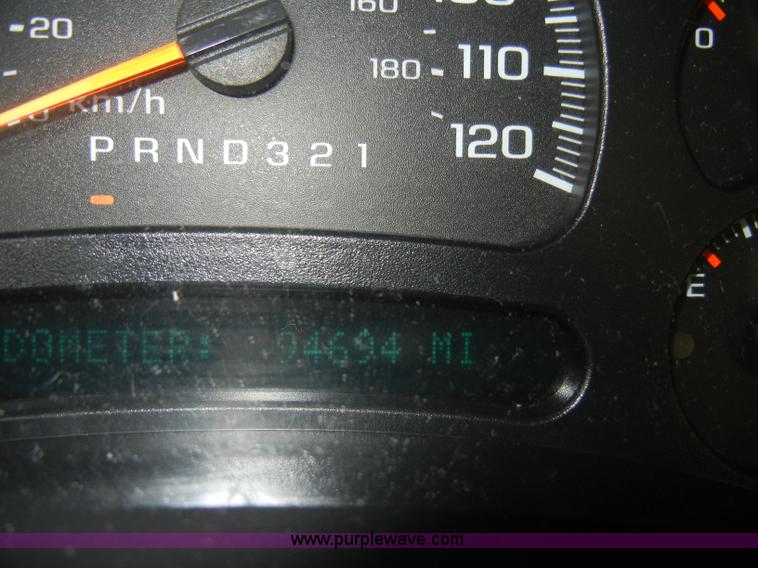 image for item A6702 2006 Chevrolet Silverado 1500 pickup truck