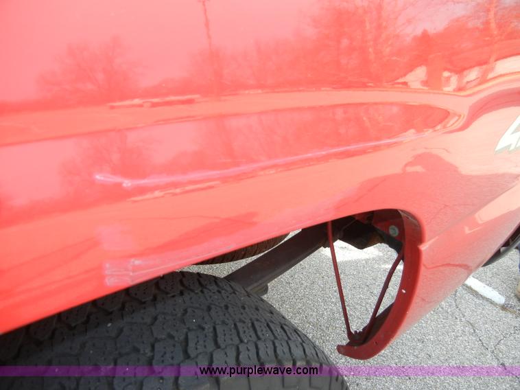 image for item A6702 2006 Chevrolet Silverado 1500 pickup truck