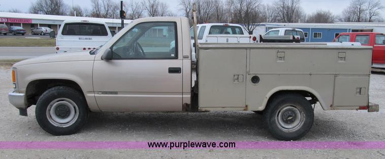 image for item B2593 1992 Chevrolet 2500 pickup truck with service bed