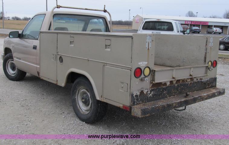image for item B2593 1992 Chevrolet 2500 pickup truck with service bed