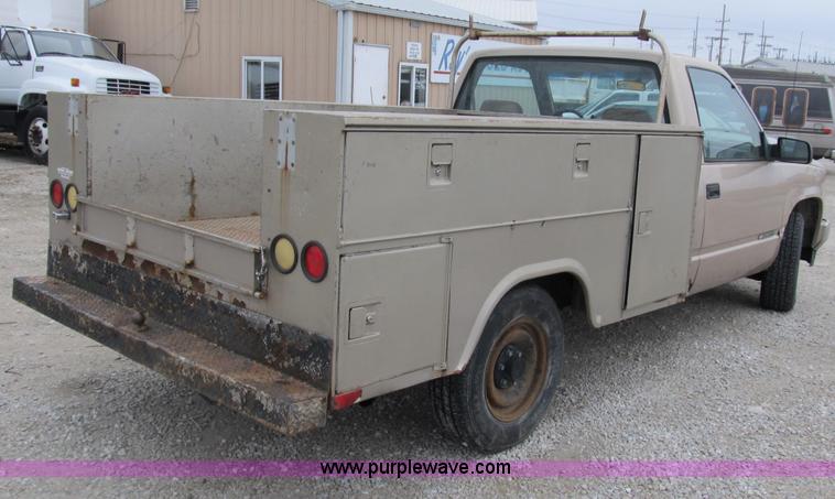image for item B2593 1992 Chevrolet 2500 pickup truck with service bed
