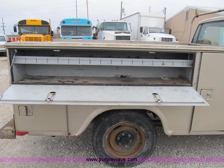 image for item B2593 1992 Chevrolet 2500 pickup truck with service bed