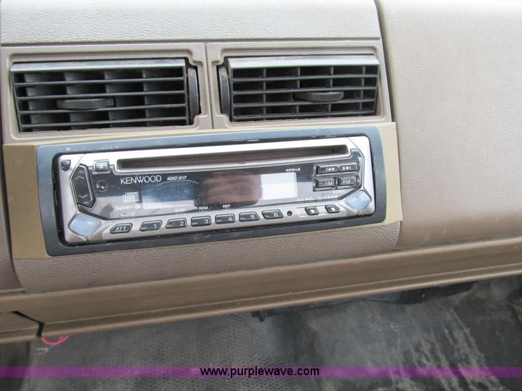 image for item B2593 1992 Chevrolet 2500 pickup truck with service bed