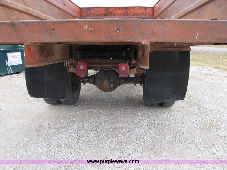 image for item B2595 1973 Ford F700 dump truck