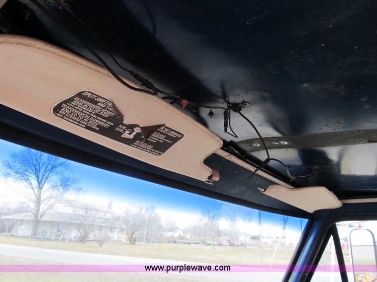 image for item B2595 1973 Ford F700 dump truck