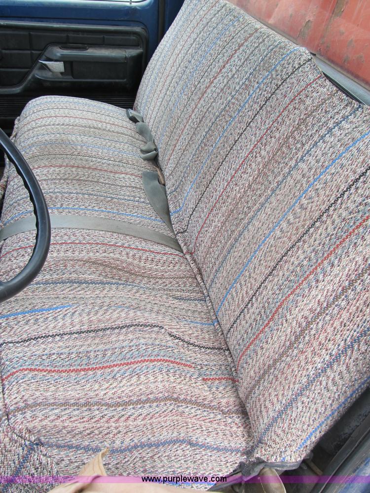 image for item B2595 1973 Ford F700 dump truck