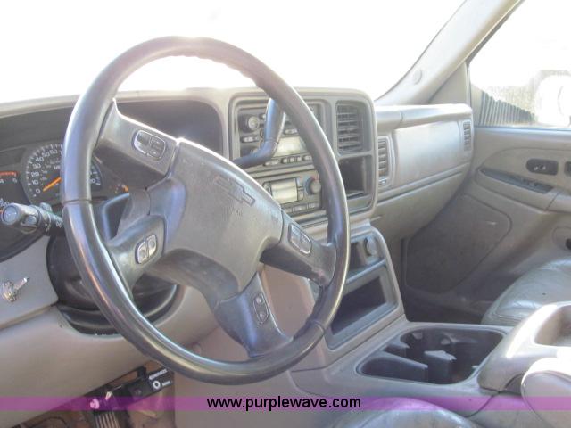 image for item B5079 2003 Chevrolet Silverado K3500 LT crew cab pickup truck