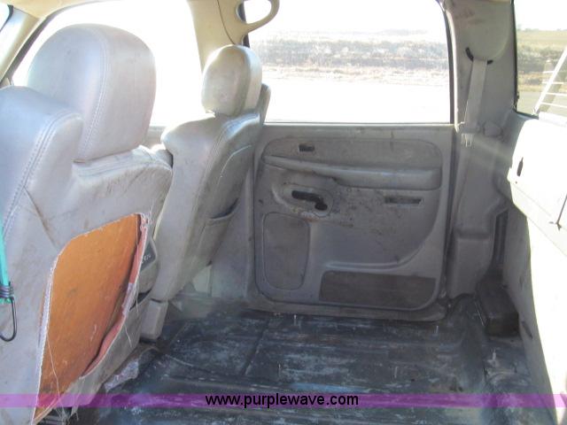 image for item B5079 2003 Chevrolet Silverado K3500 LT crew cab pickup truck