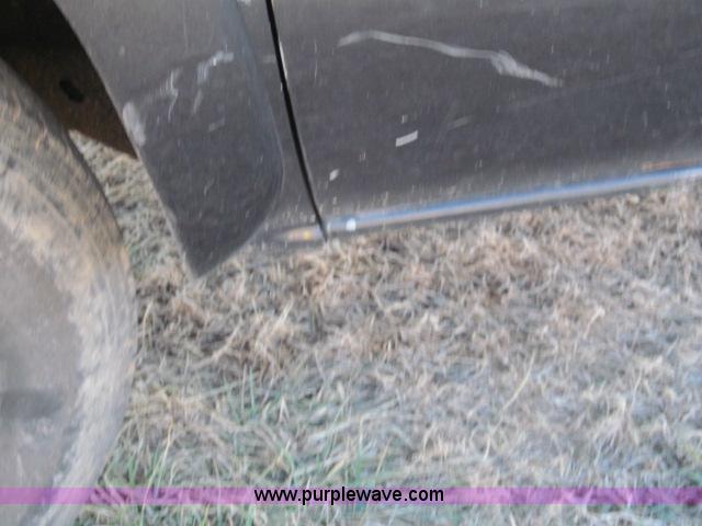 image for item B5079 2003 Chevrolet Silverado K3500 LT crew cab pickup truck