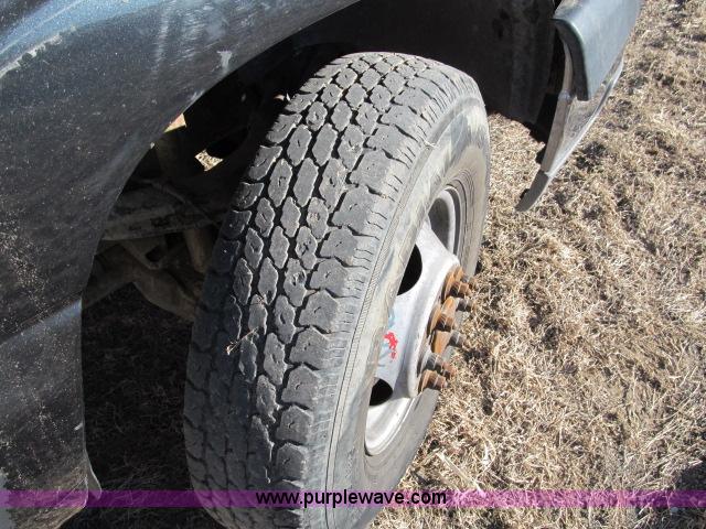 image for item B5079 2003 Chevrolet Silverado K3500 LT crew cab pickup truck