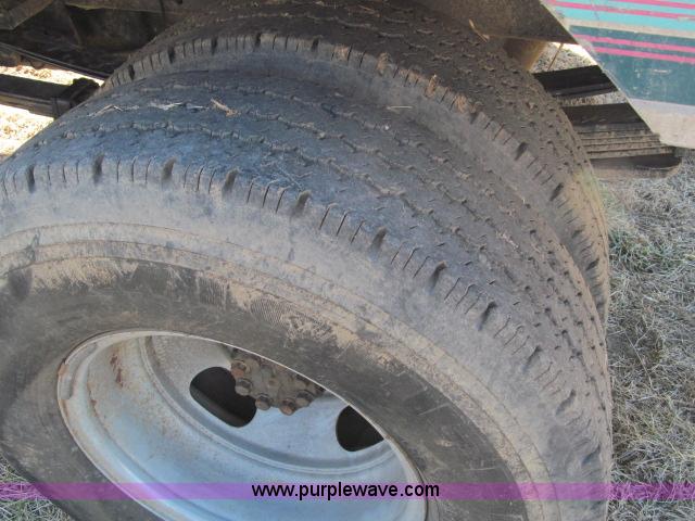 image for item B5079 2003 Chevrolet Silverado K3500 LT crew cab pickup truck