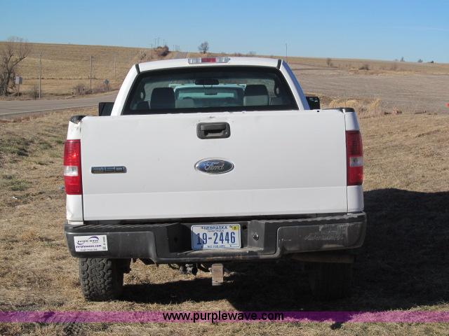 image for item B5080 2006 Ford F150 XL pickup truck
