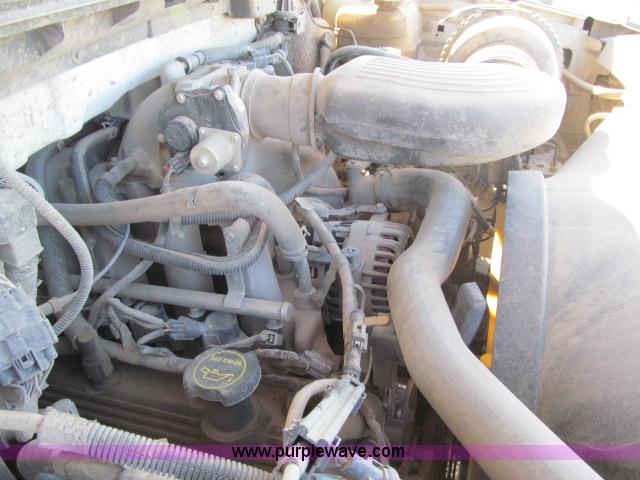 image for item B5080 2006 Ford F150 XL pickup truck