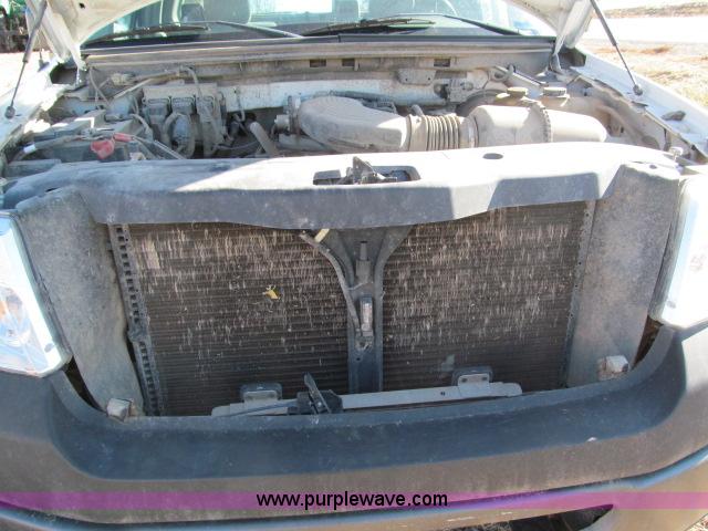 image for item B5080 2006 Ford F150 XL pickup truck