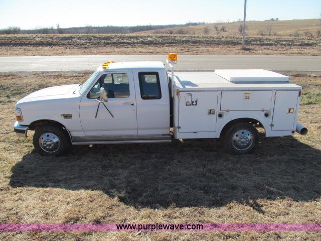 image for item B5081 1997 Ford F350 XLT SuperCab service truck