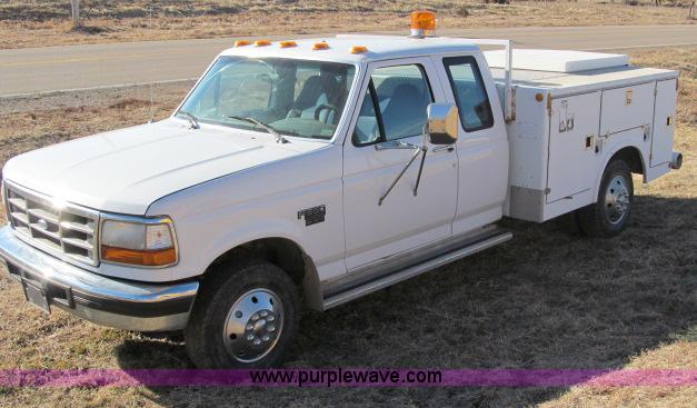 image for item B5081 1997 Ford F350 XLT SuperCab service truck
