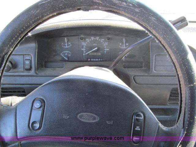 image for item B5081 1997 Ford F350 XLT SuperCab service truck