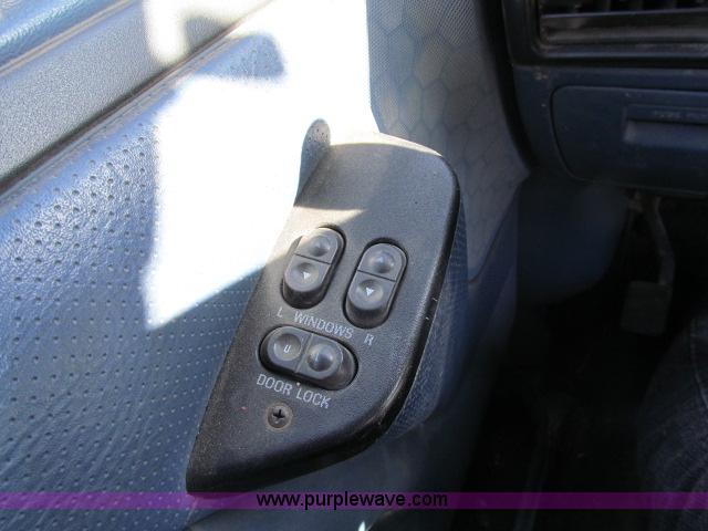 image for item B5081 1997 Ford F350 XLT SuperCab service truck