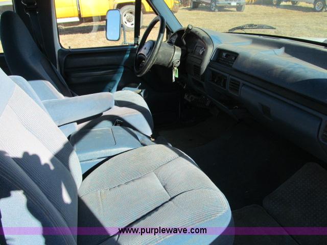 image for item B5081 1997 Ford F350 XLT SuperCab service truck