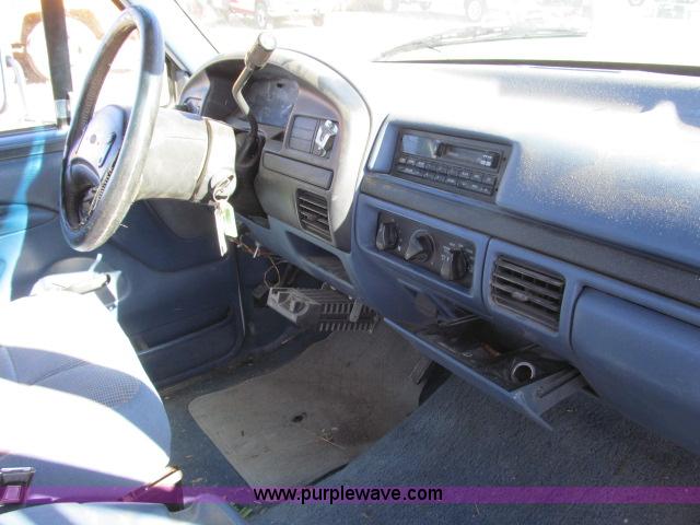 image for item B5081 1997 Ford F350 XLT SuperCab service truck