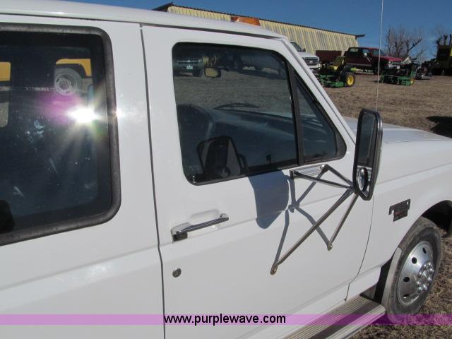 image for item B5081 1997 Ford F350 XLT SuperCab service truck