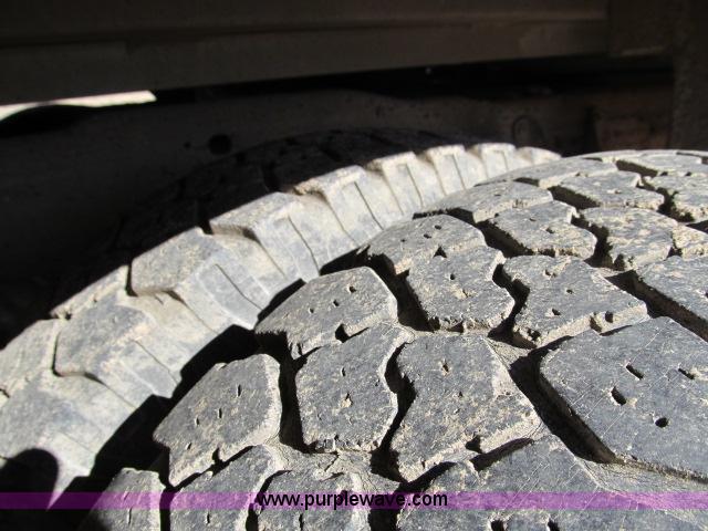 image for item B5081 1997 Ford F350 XLT SuperCab service truck